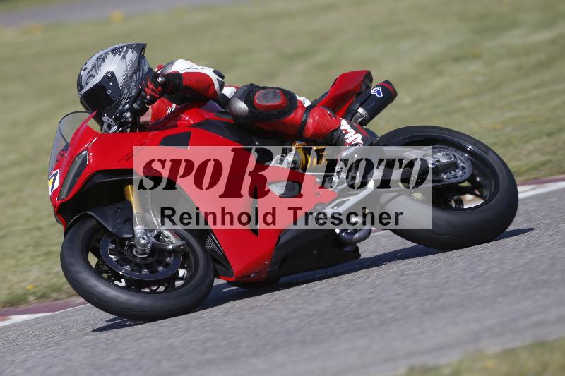 /07 09.04.2026 Cornu Master School ADR/Gruppe rot/27